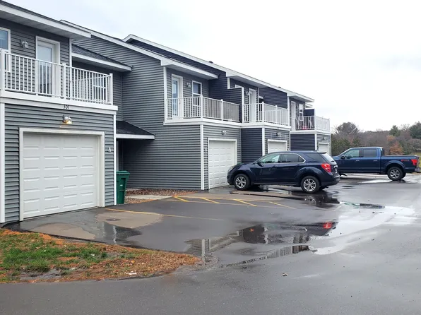 301 S Wasson Ln #B, River Falls, WI 54022