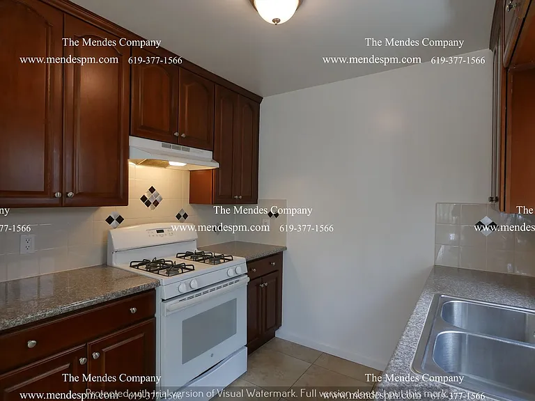 4432-4438 Mentone St — Photo 7