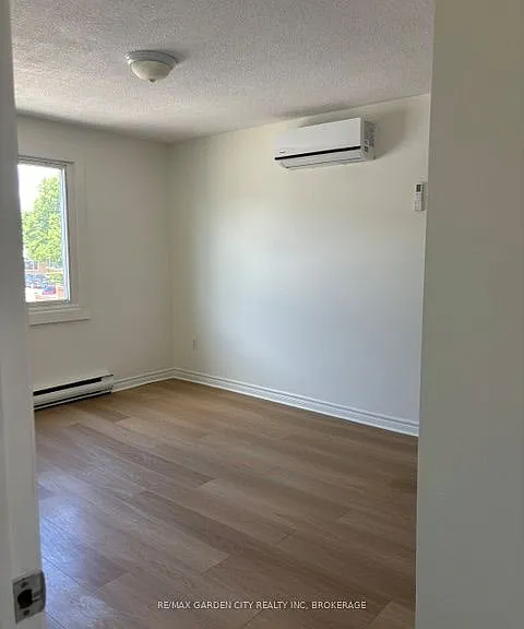 120 Endicott Ter #D — Photo 13