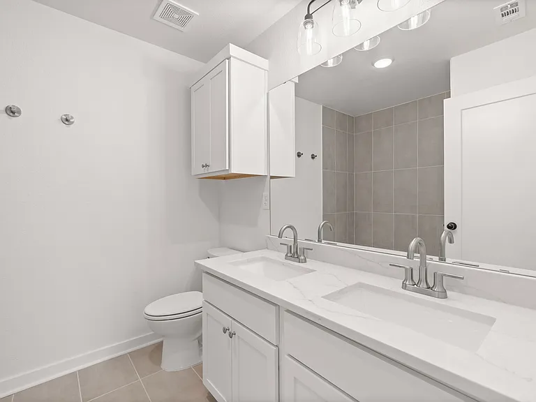 5811 S 31st St #605 — Photo 24