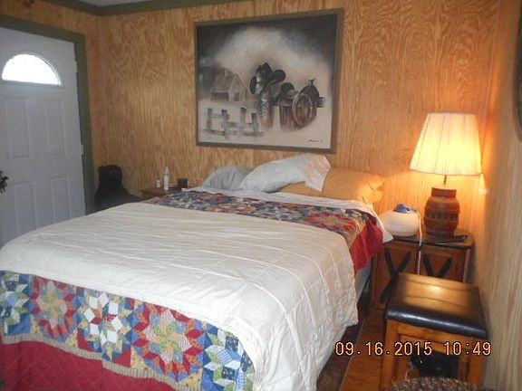 4th image of 406 Valdese Ave