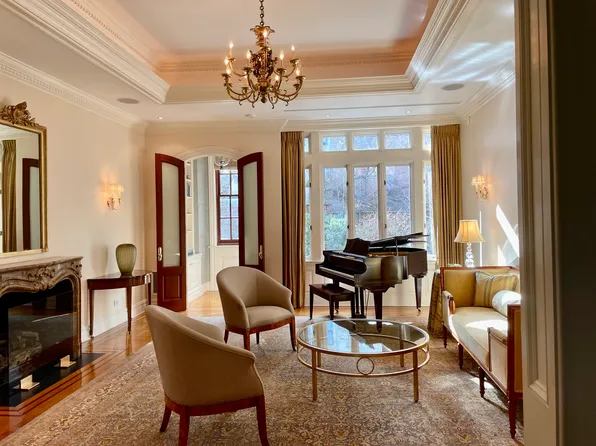 128 East 95th Street image 10 of 47