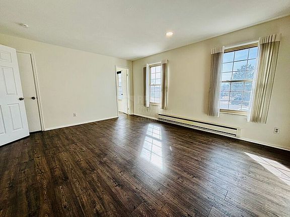 2nd image of 2909 W 11th Avenue Cir