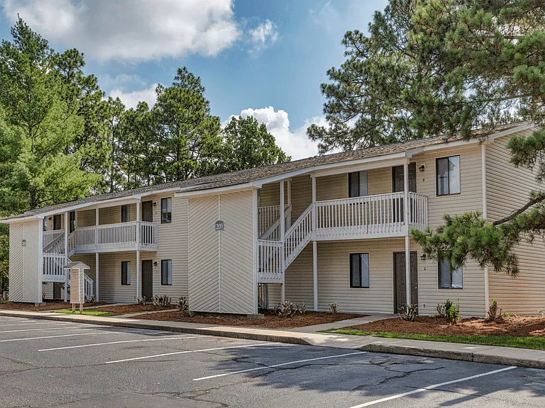 Patriot Point Apartment Homes — Photo 16
