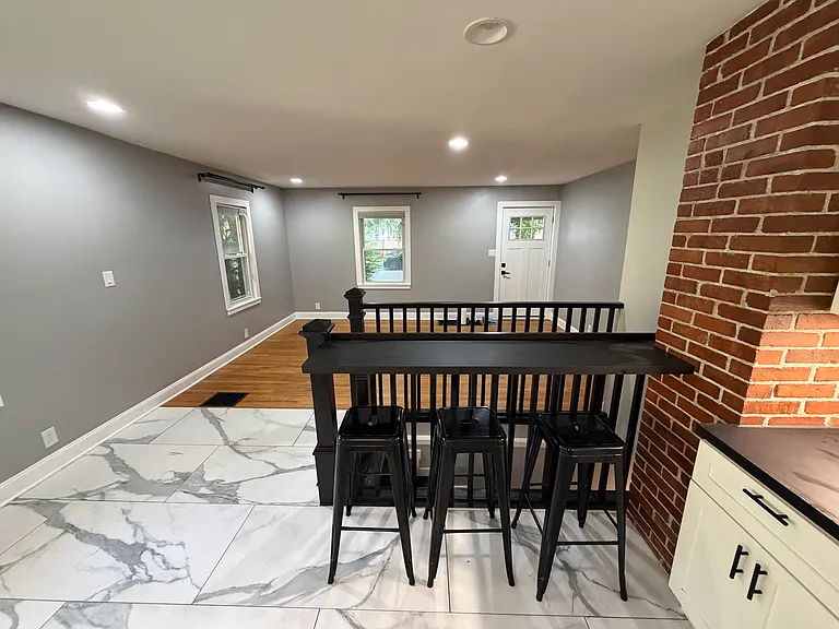 2738 Allegheny Ave — Photo 13