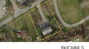 2nd image of 37 Buck Shoals Rd