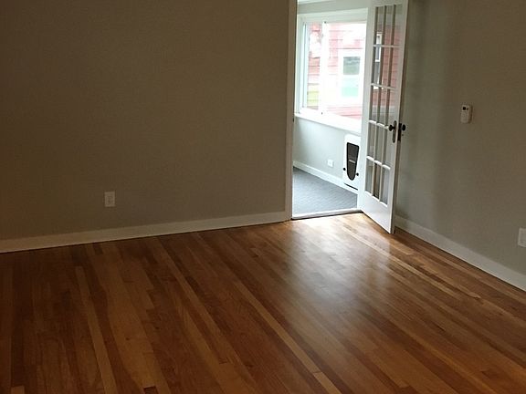 2nd image of 219 Hyland Dr