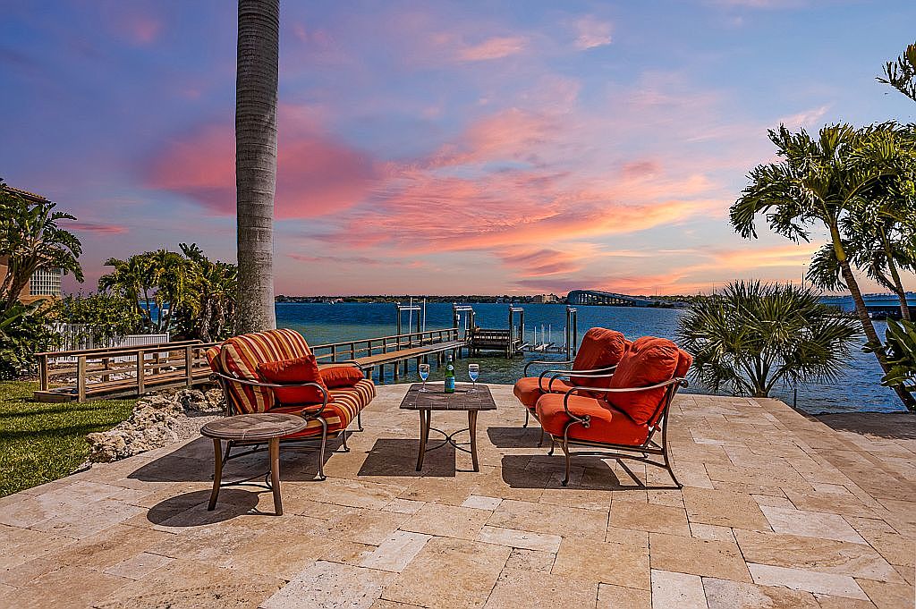 124 12th St, Belleair Beach, FL 33786 Zillow