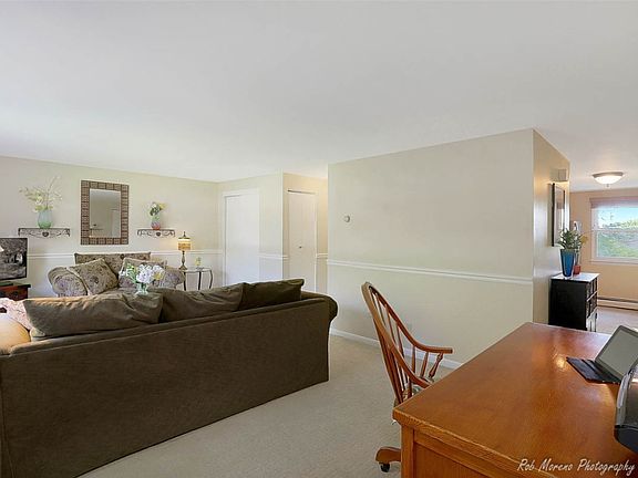 5th image of 6 Village Green Dr APT C