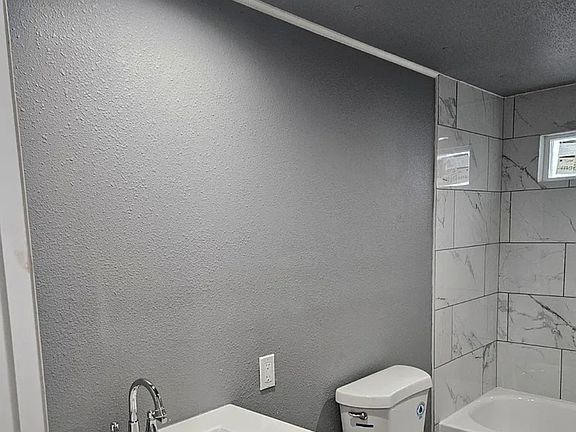 3rd image of 73 Abbott Rd