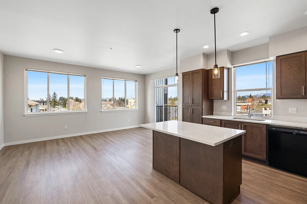 Building Photo - Heartwood