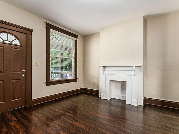 Spacious living room