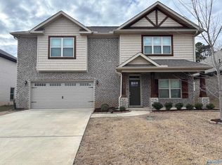 212 Oracle Cir, Huntsville, AL 35811