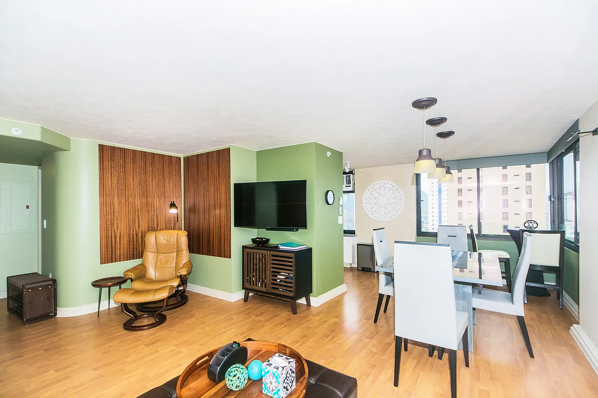 Building Photo - 343 Hobron Ln #3002