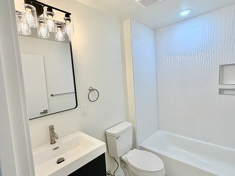 4212 Lancaster Ave #301 — Photo 10