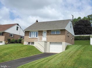 1527 Commonwealth Blvd, Reading, PA 19607