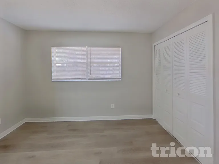816 Centerwood Ct — Photo 7