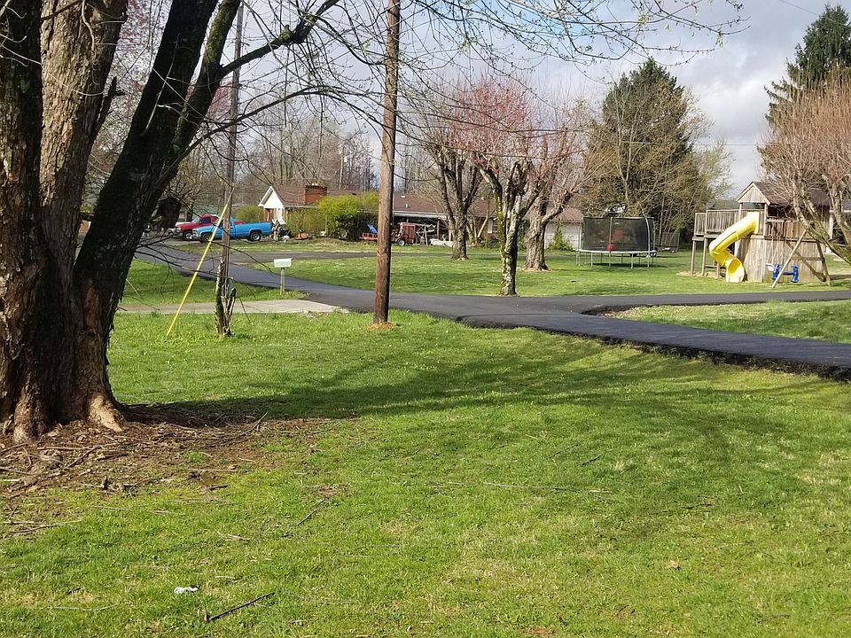 2nd image of 414 Elmer Jones Rd