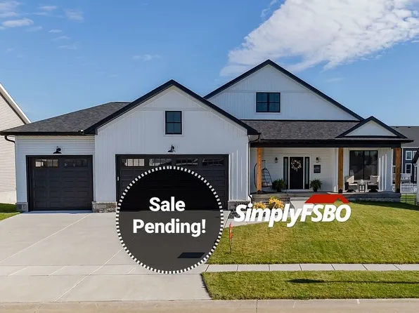 6121 Christie Ct, Davenport, IA 52807