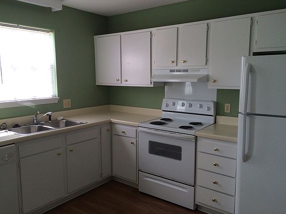 4th image of 125 Moye Ct