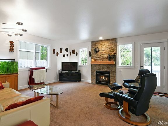 4th image of 11031 Meridian Dr SE