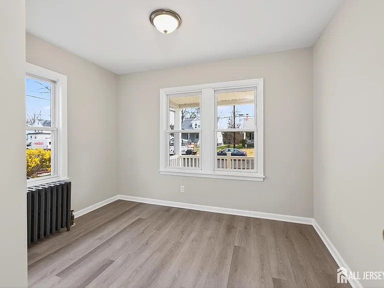 119 Vogel Pl — Photo 16