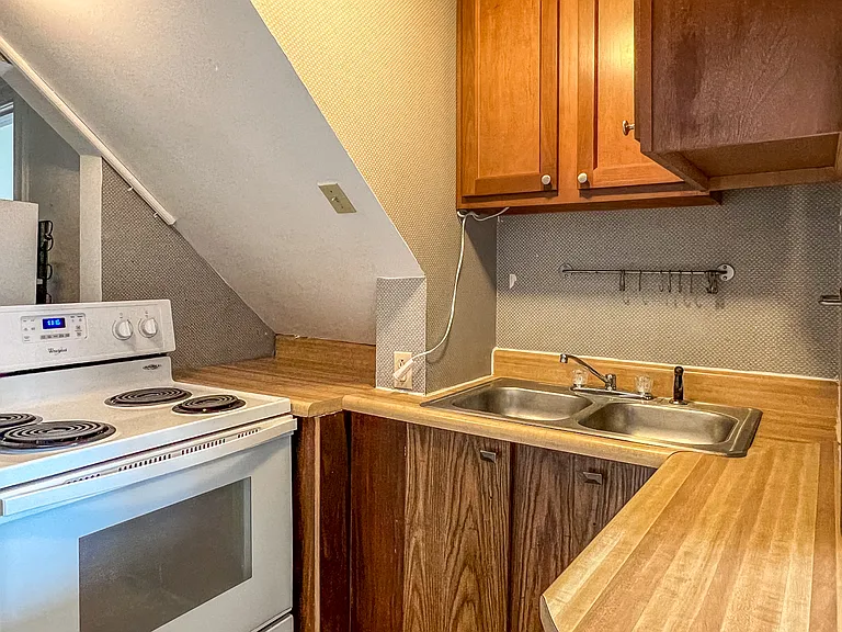 301 N 4th St #2 — Photo 5