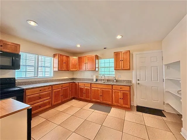 322 S Pierce St — Photo 13