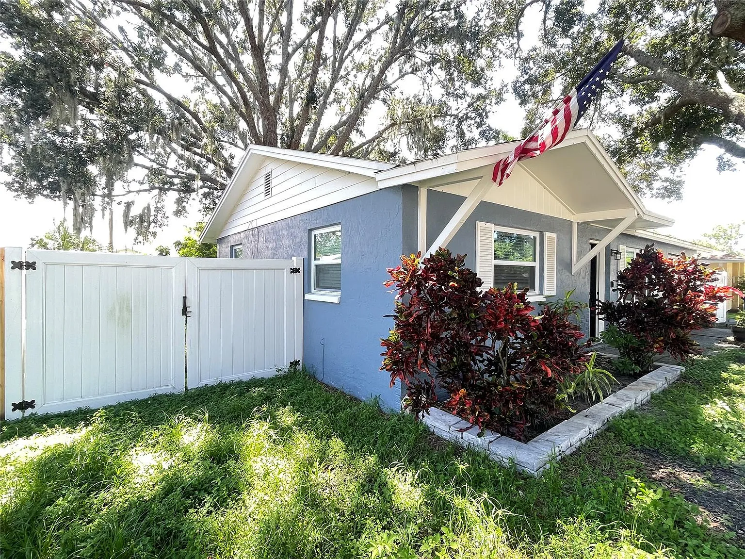3 bed, 1200 sqft, $1,900 — Photo 3