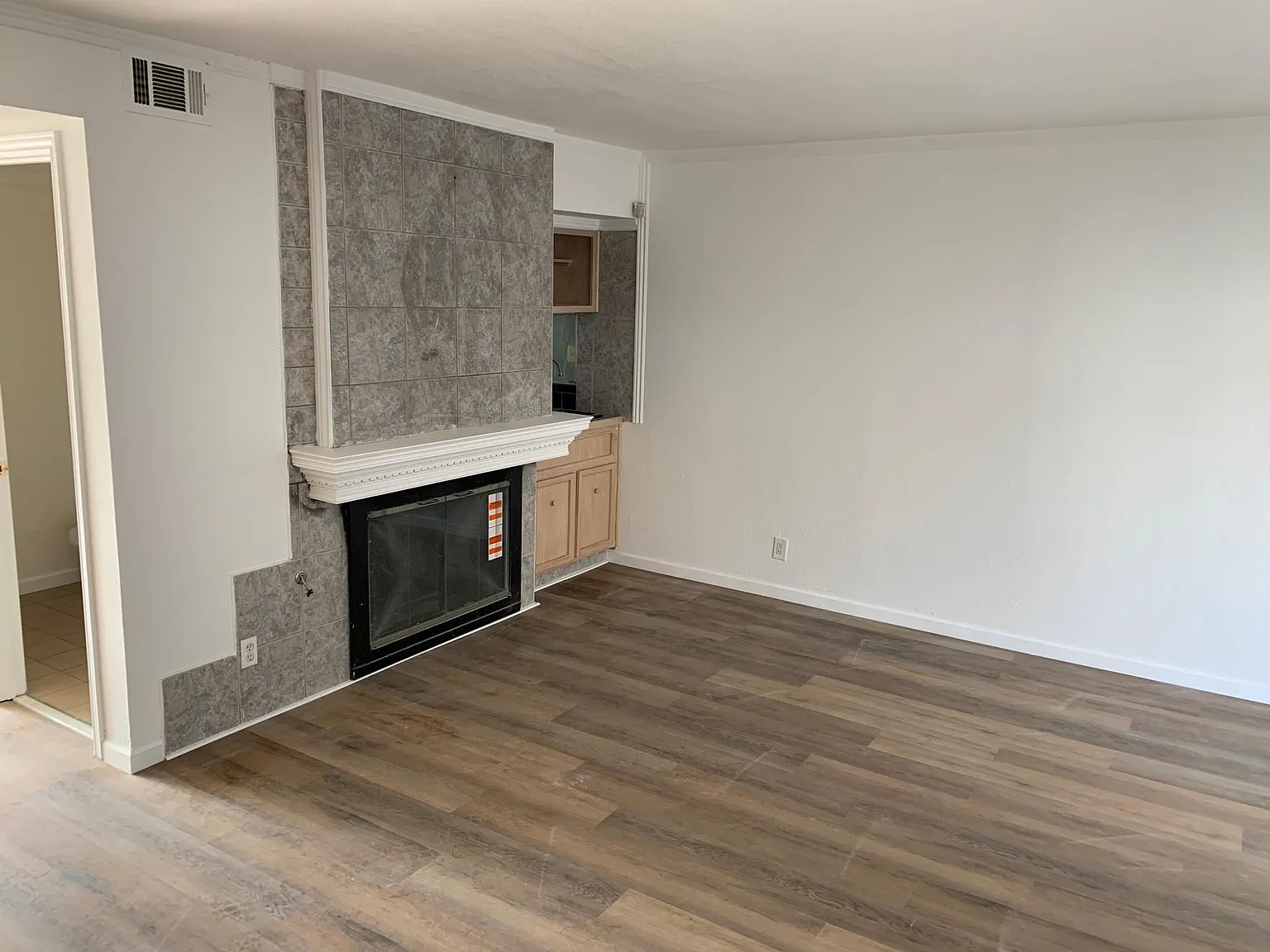 21 Madrid Ln — Photo 3