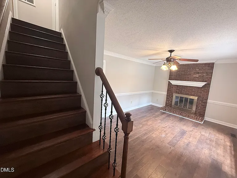 2900 Broadlands Dr — Photo 23