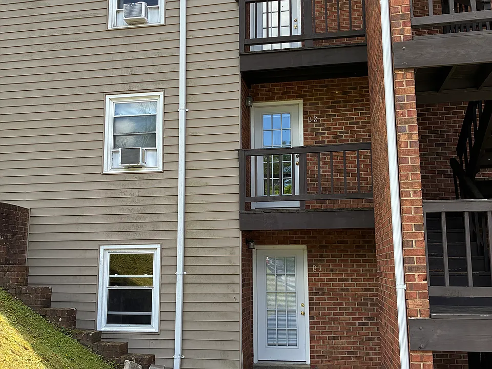 247 Hardin St #B-1