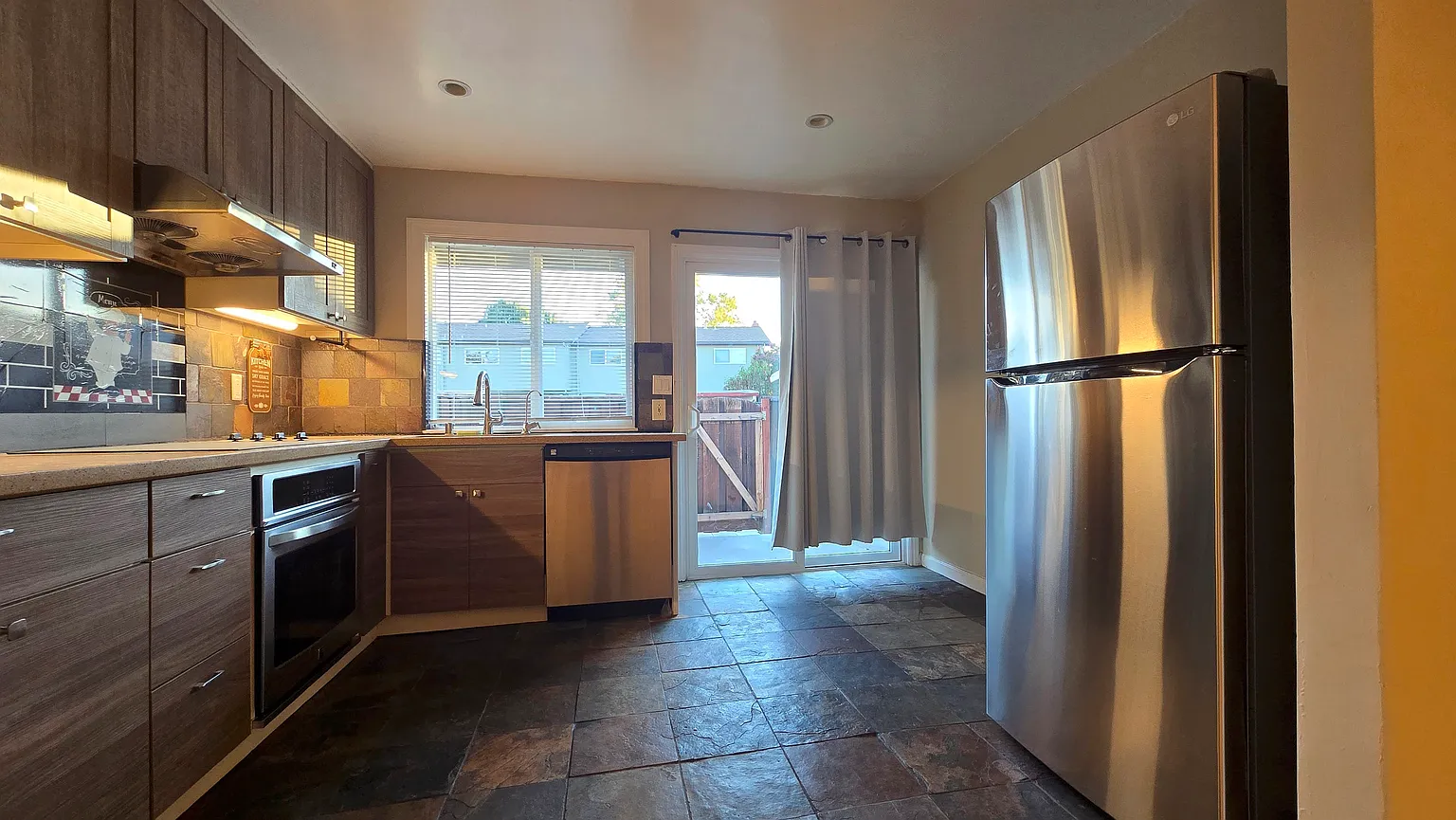1895 Landana Dr APT A photo 1