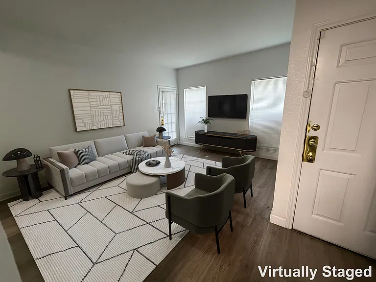 6760 Eastridge Dr #102 — Photo 3