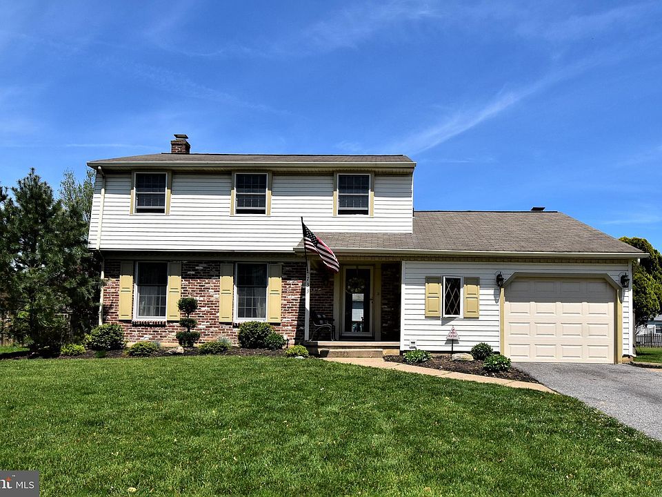 1st image of 733 Bentley Ln