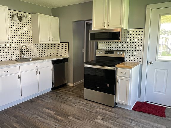 4th image of 286 N 10th St