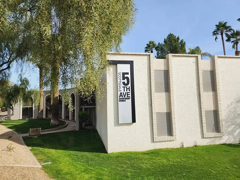 Scottsdale 5th Ave. Apartments — Photo 12