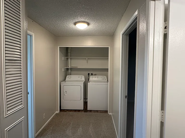 Canby Gardens Townhomes — Photo 27