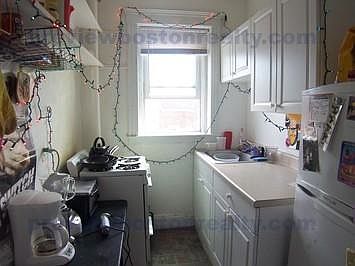 2nd image of 1450 Commonwealth Ave #Hl31