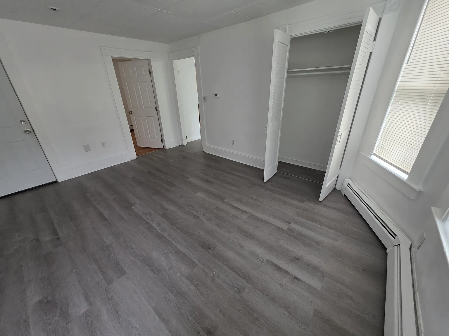 3 bed, $2,800 — Photo 2