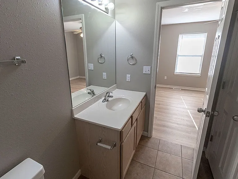 4013 Snowy Owl Dr — Photo 22