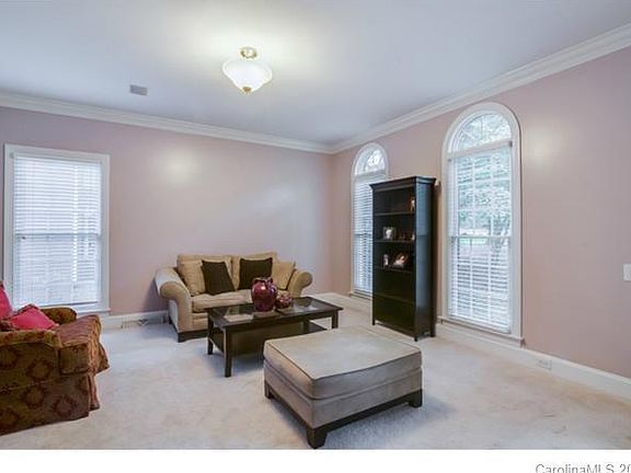 4th image of 9513 White Hemlock Ln