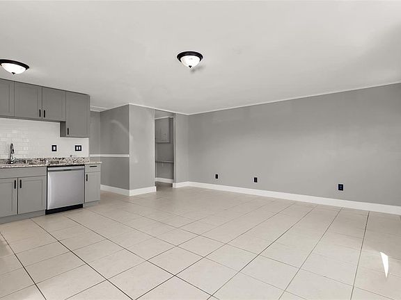 5th image of 249 SW 12th St