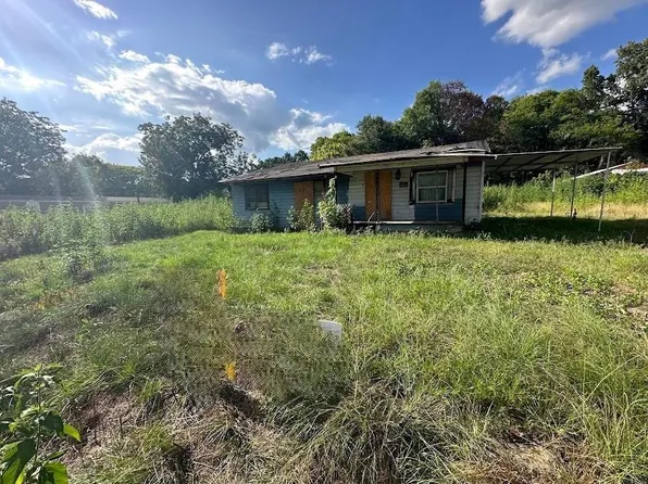 12 County Road 1220, Daingerfield, TX 75638