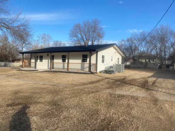 320 W 6th Ave, Belle Plaine, KS 67013