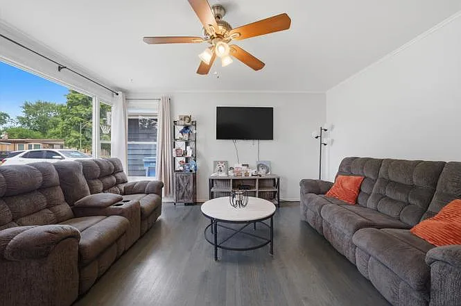 8411 S Knox Ave — Photo 11