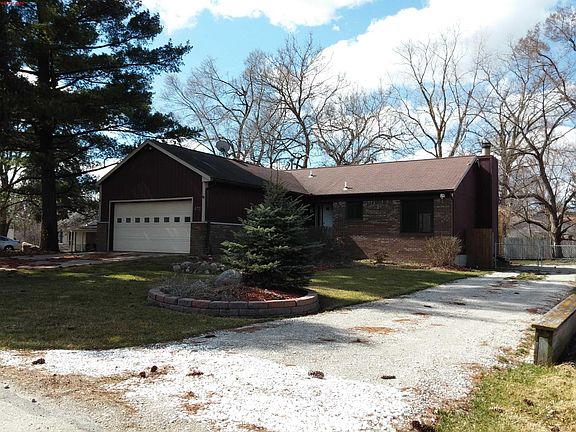 4th image of 475 Dexter Ave