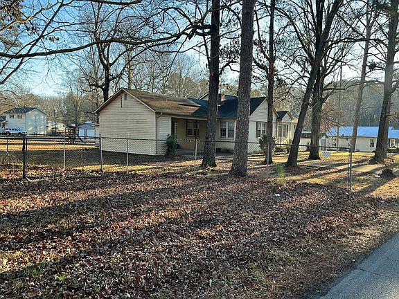 3rd image of 702 Tidmore Bend Rd