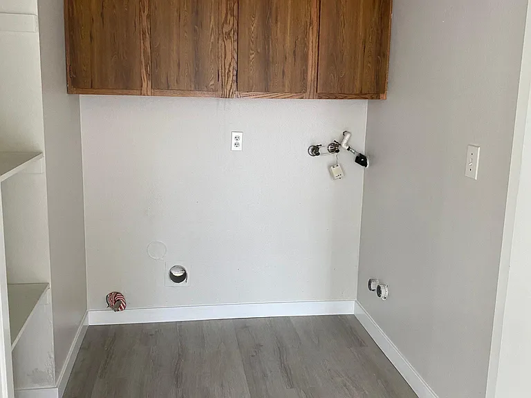 1825 S Vega St — Photo 8