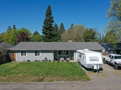 1876 Hart Ave, Medford, OR, 97501